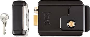 apartman kapısı kilitleri